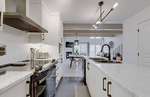Bromont Apartment | E-302- Condo ski in and/and ski out 2 bedrooms