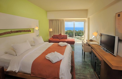 Pervolia Hotel | E Hotel Spa & Resort Cyprus