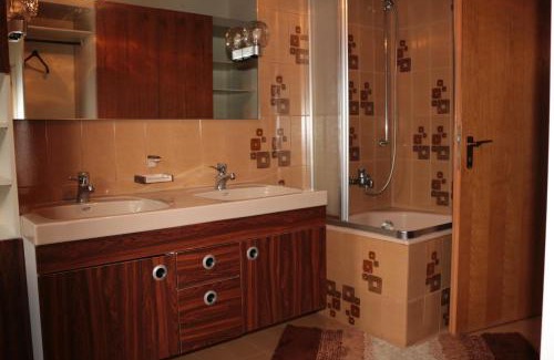 Schonau Apartment | E Kurhaus Wohnung Nr 5