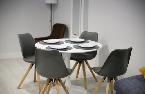 Alamedilla Apartment | E&R-2 Plaza España