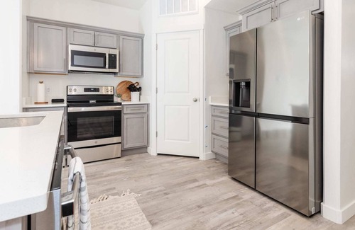 Garden City House | E-Scooters/3BR 3BA/Boat Parking /Close to Marina