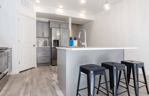 Garden City House | E-Scooters/3BR 3BA/Boat Parking /Close to Marina