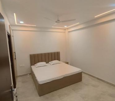 Gomti Nagar Apartment | E-Square Homes