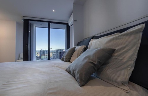 Gibraltar Apartment | E1 STUDIOS-Hosted by Sweetstay