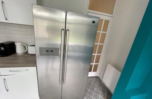 Lea Bridge Apartment | E10 Short Stay Apartment