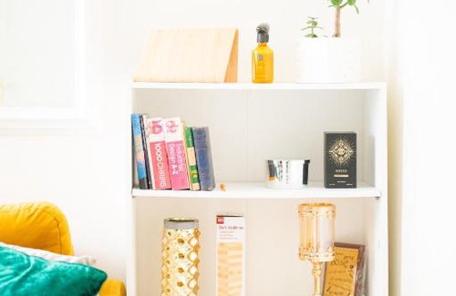 Old Town Apartment | E12