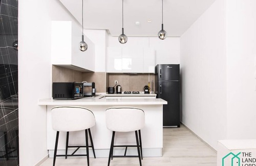 La Marsa Apartment | E24: Grand Luxe tout équipé et central