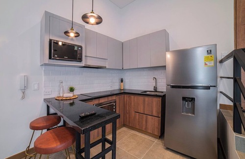 Cali Apartment | E303 - Top Floor 3-Bed With Private Terrace & A/C