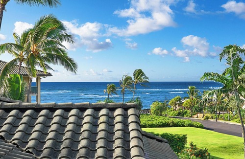 Wailua Condo | E401 - Top Floor Mountain View Condo Sleeps 6 with AC, Pool, Water Slide & More!