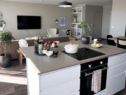Haaleiti Apartment | E8 - Cozy 2 BR Apartment in central Reykjavík, with view