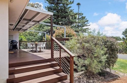 Eagle Bay House | Eagle Bay Beach House - 300m to the beach!