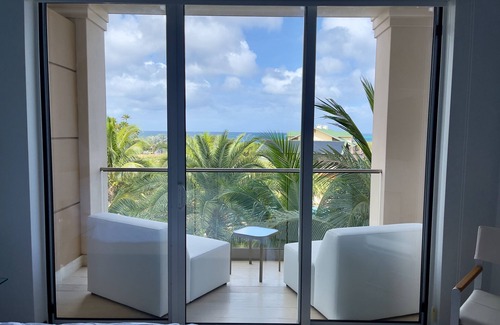 Oranjestad Condo | EAGLE BEACH-Luxury condo at LeVent with amazing pool and ocean views!