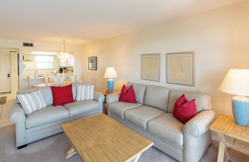 Marco Island House | EAGLE CAY 4-#705 AMAZING VIEW OVER LOOKING CAXAMBAS PASS!