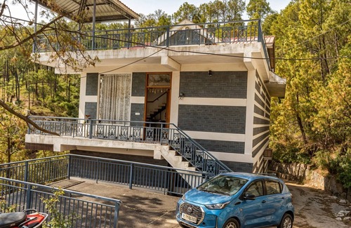 Kumarhatti Apartment | Eagle Heights 4BHK Duplex Apartment in Kasauli by Homeyhuts
