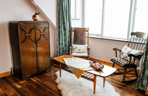 Strathcarron Cabin | EAGLE ROCK, near Skye