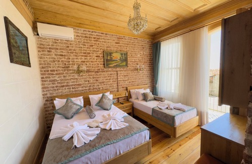 Old City Hotel | Eagle's Nest Boutique Hotel