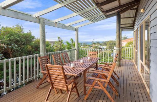 Eagle Bay House | Eagle View