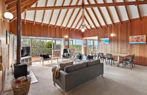 Eagle Bay House | Eagle View