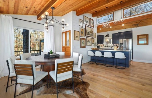 Springdale House | Eagles Bluff - Views of Beaver Lake