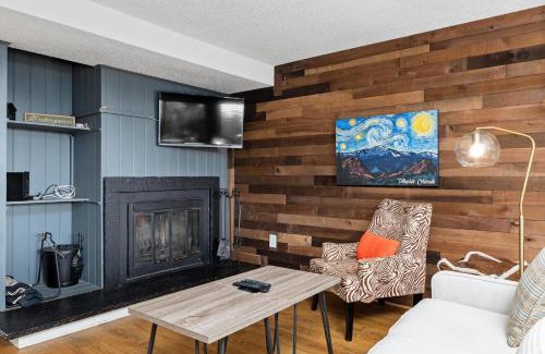 Wintergreen House | Eagles Court 34 with Wintergreen Advantage