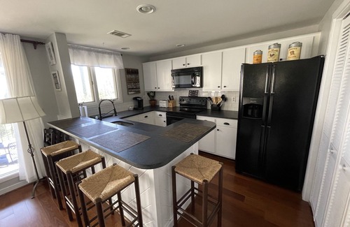 Wintergreen Condo | Eagles Court Ski In/Ski Out Condo with Walkable Location & Mountain Views!