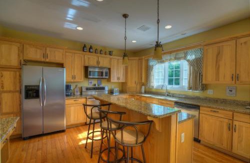 West Mystic Villa | Eagles Nest at Mystic Manor