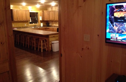 Murfreesboro Cabin | Eagles' Nest Getaway: Experience Life on the Little Missouri River