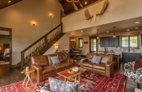 Elk Park House | Eagles Overlook at Eagles Nest