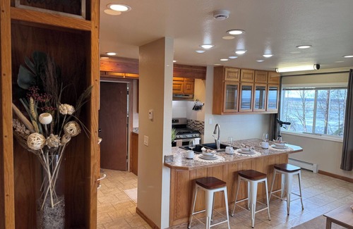 Kenai Apartment | Eagles Perch! Beautiful apt. In Kenai overlooking the mouth of the Kenai River