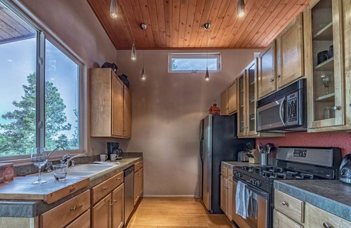 Ruidoso House | Eagles Rest: Peace and tranquility with an awe inspiring view!