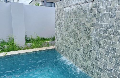 South Pattaya Villa | Eakmongkol Luxury Five-Bedroom Pool Villa