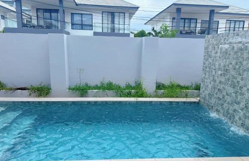 South Pattaya Villa | Eakmongkol Luxury Five-Bedroom Pool Villa