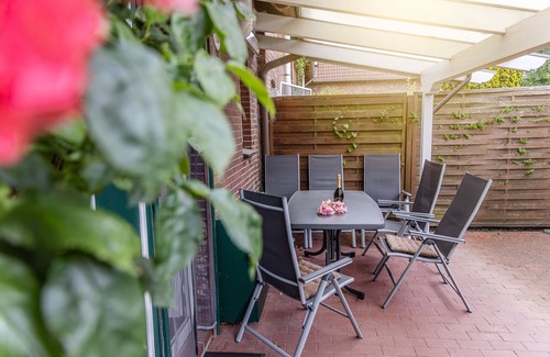 Horum Apartment | Earlier Station, today tasteful holiday home: holiday accommodation with c