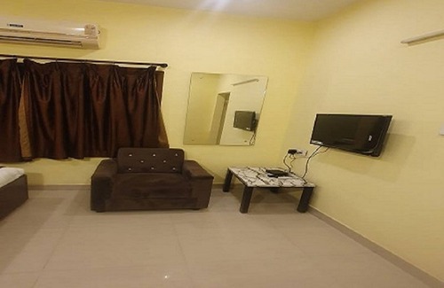 Vadapalani Hotel | Earth Hotel Vadapalani