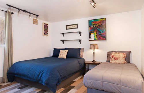 Glenwood Springs House | Earth House on Colorado River, Fisherman's Paradise