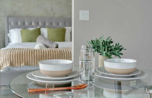 Connaught Apartment | Earthlight Golden Hour Corner