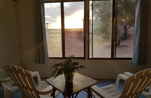 Coober Pedy House | EARTHWORM 2 HOUSE - Light Filled Underground House - in the safest area in town.