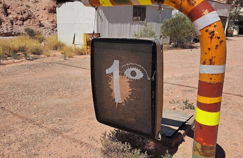 Coober Pedy House | EARTHWORM 2 HOUSE - Light Filled Underground House - in the safest area in town.