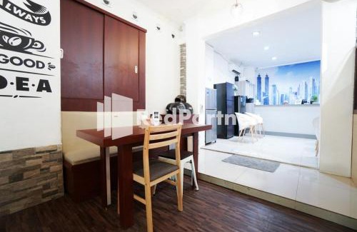 Bendungan Hilir Hotel | Eascot Hotel Mitra RedDoorz