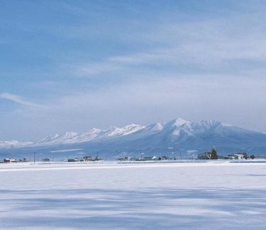Nakafurano Ski Chalet | easelog 中富良野山居木屋 距離富良野滑雪场15分钟車程