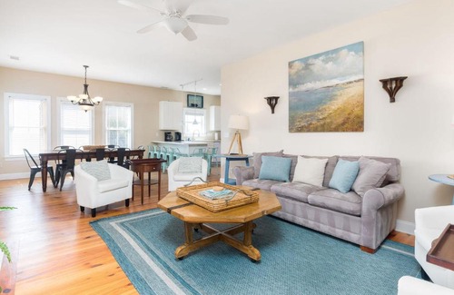 Folly Beach House | East Ashley Avenue 1677A - Sunkissed