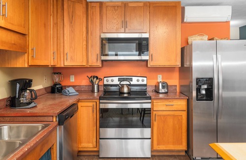 Grand Marais Apartment | East Bay Suites