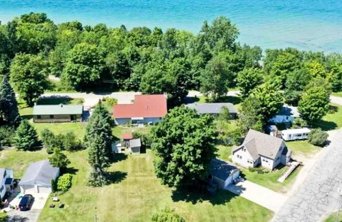 Petoskey House | East Bay View Annex