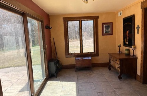 Graham County House | East Cabin 2 bedroom house in charming private rural setting