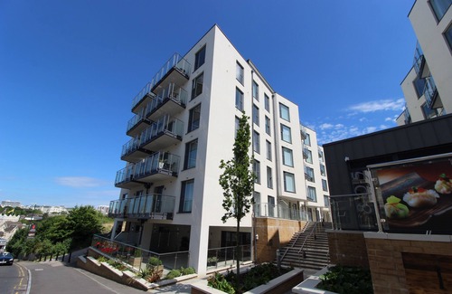 Bournemouth City Centre Apartment | East Coast - Beautiful and modern holiday home