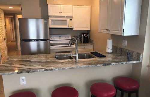 Gulf Shores Condo | EAST CORNER CONDO DIRECT GULF VIEW/2 BEDROOM & 2 BATH/CLOSE 2 PIER