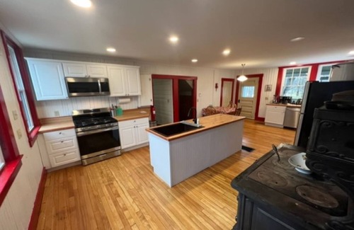 Craftsbury Other | East Craftsbury, VT historical. 9 bedroom 5.5 bath home .