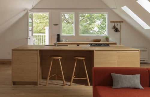 Munjoy Hill Apartment | East End Guesthouse