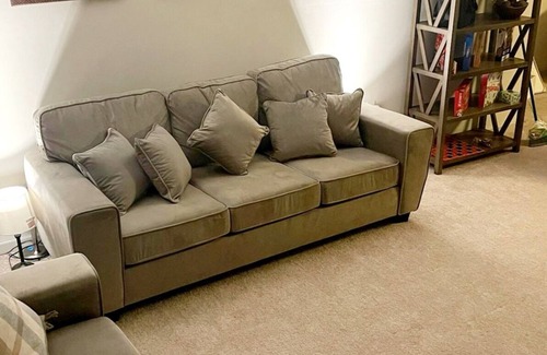 Shirley Apartment | East End Oasis. Private Fire place , near cider farms and shopping mall