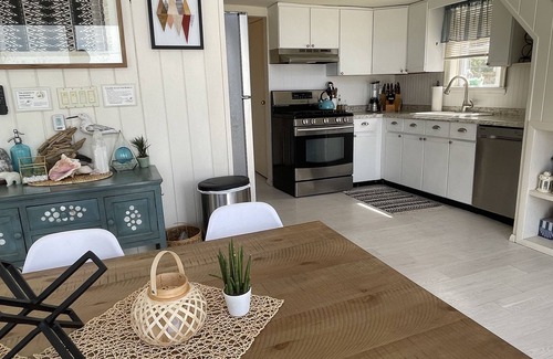 Woodcliff Park House | East End Retreat, Steps to the beach! NoFo LI - Monthly Rentals Available